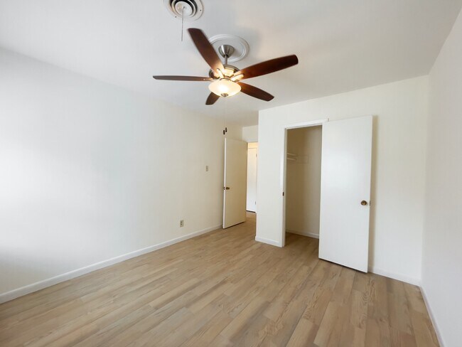 Building Photo - 7710 Romney Rd