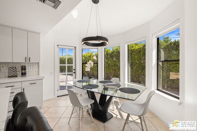 Building Photo - 74830 Waring Ct