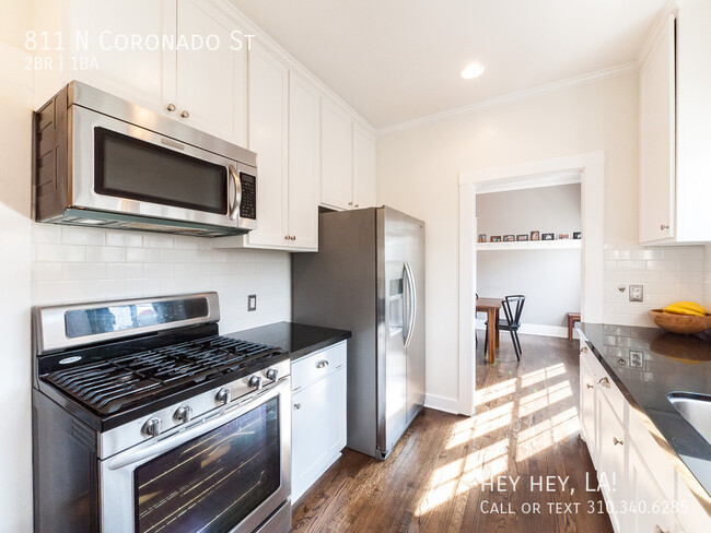 Building Photo - 811 N Coronado St