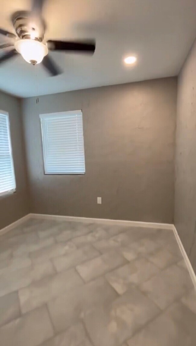 Building Photo - 204 Forrest Trail