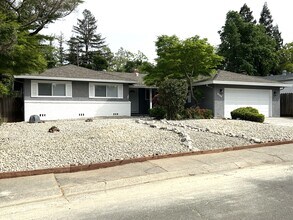 Building Photo - 3736 Orangerie Way