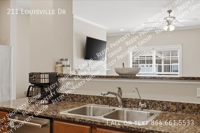 Building Photo - 211 Louisville Dr