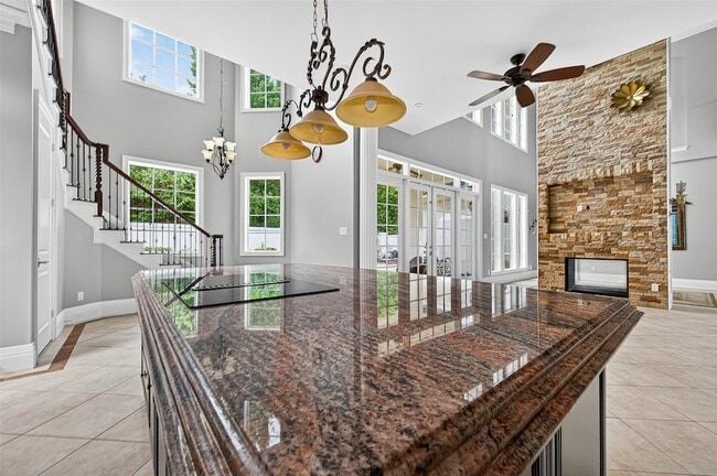 Building Photo - 3802 Louvre Ln