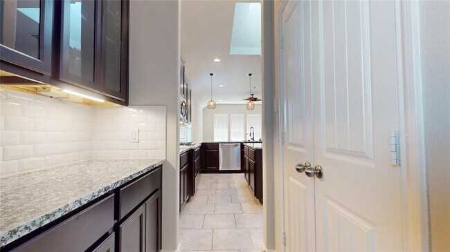 Building Photo - 5434 Wildbrush Dr
