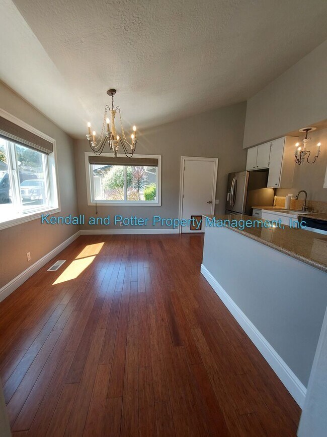Building Photo - 5737 Soquel Dr