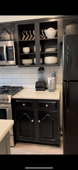 Kitchen - 44 Perry Ave
