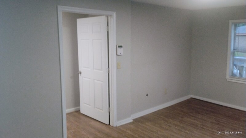 Building Photo - 1332 Fernwood Dr