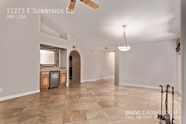 Building Photo - 11273 E Sunnyside Dr