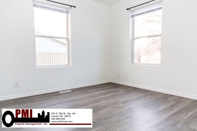 Building Photo - 2929 N 49th St