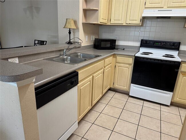 Building Photo - 8908 Legacy Ct