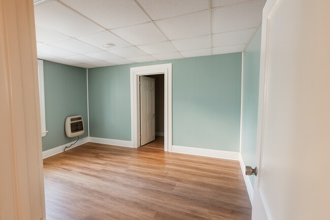 Building Photo - 2128 Jeff Davis St