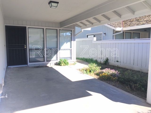 Building Photo - 3068 W Queens Cir