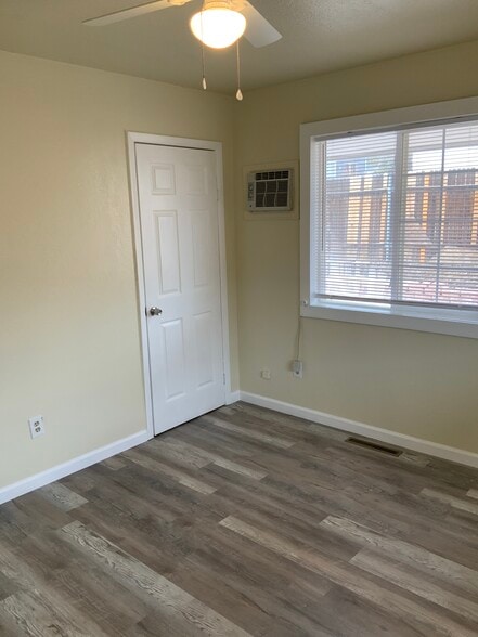 Bedroom 1 with closet - 4324 Ericson Dr