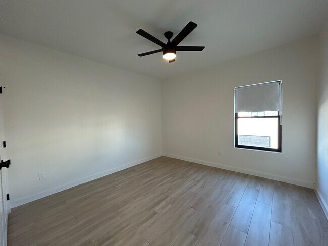 Building Photo - 6317 Krone Ln