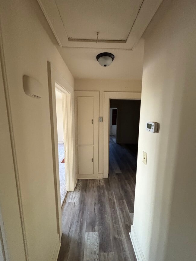 Building Photo - 311 Sunset Dr