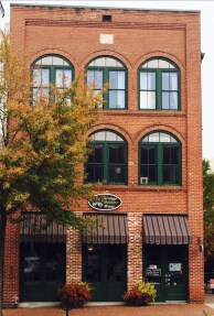 Primary Photo - 196 W Main St