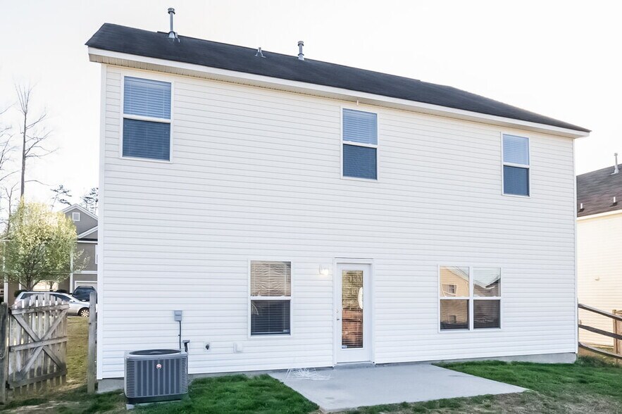 Building Photo - 1145 Ballina Way