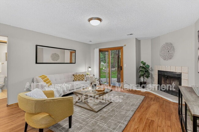 Building Photo - 2865 Sundown Ln