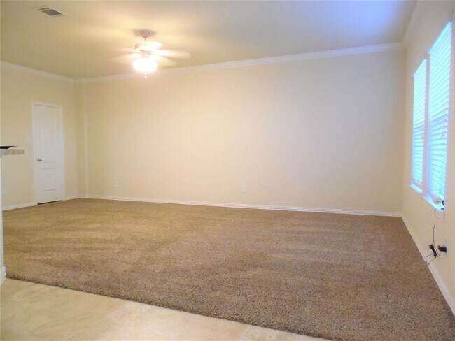 Building Photo - 5106 Gable Ln