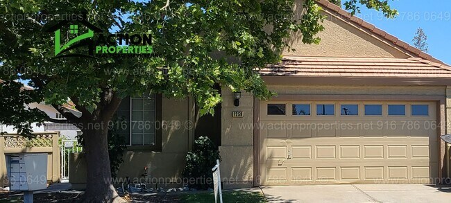 Primary Photo - Central Roseville - Single Story 3 bedroom...