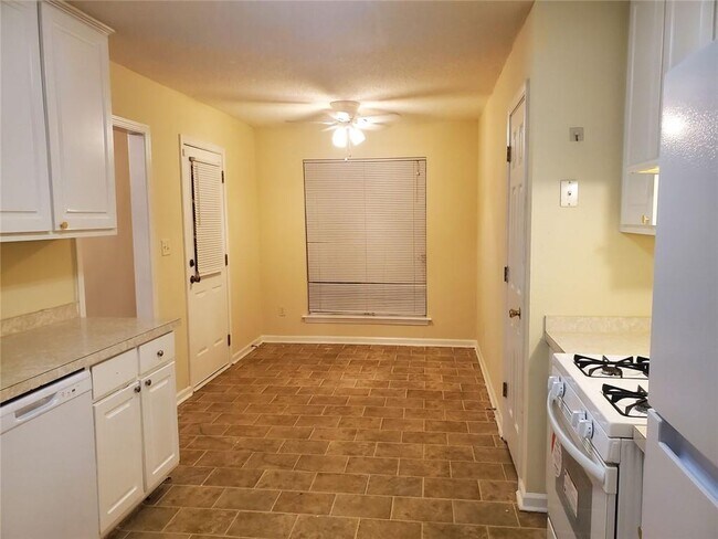 Building Photo - 6710 Gina Agha Cir