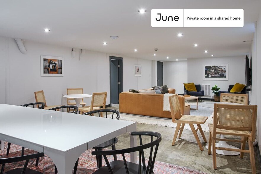 Building Photo - Cozy Private ROOM in Bed-Stuy