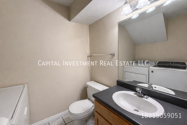 Building Photo - 6901 Florentine Way