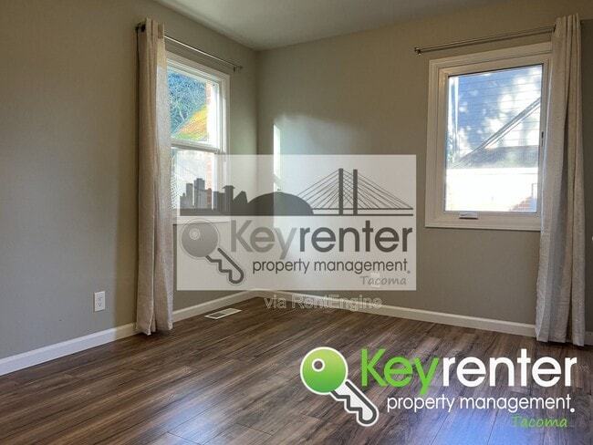 Building Photo - 348 Harvard Ave