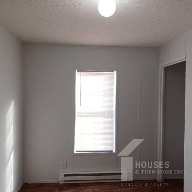 Building Photo - 8121 3rd St