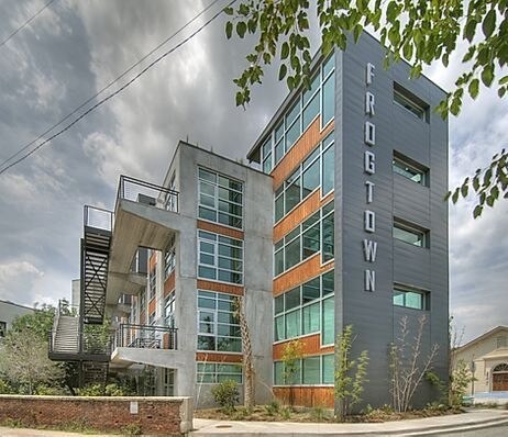 Building Photo - 536 Selma St