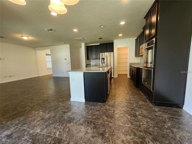 Building Photo - 3320 Mount Vernon Way