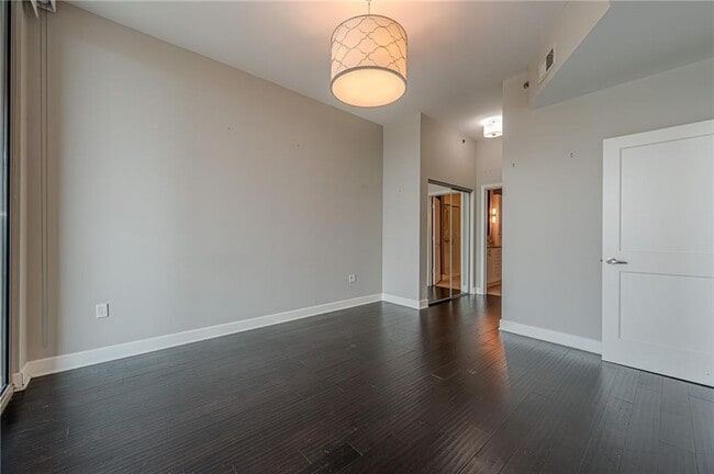 Building Photo - 2795 Peachtree Rd NE