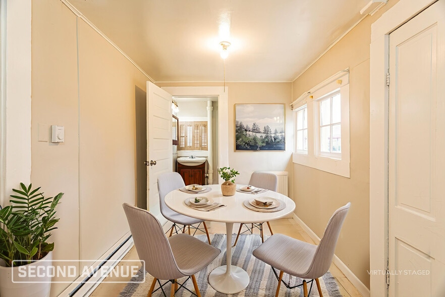 Building Photo - 3401 Hickory Ave SW