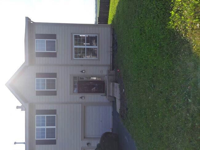 Primary Photo - 801 Christopher St