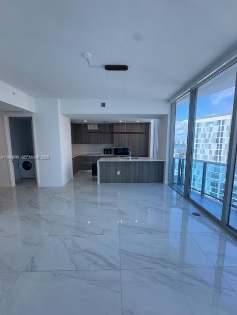 Building Photo - 17550 Collins Ave