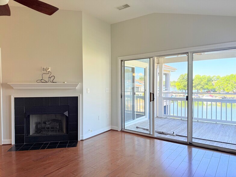 Building Photo - 1133 Torrence Cir