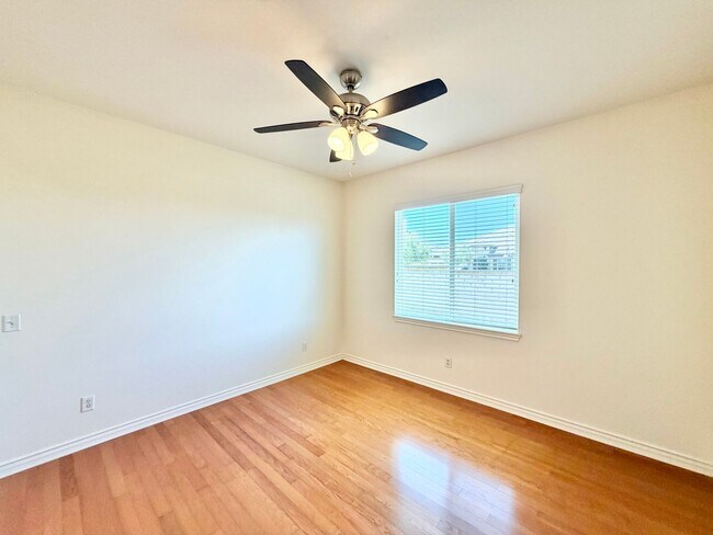 Building Photo - Blackmore Ranch Cul-de-Sac Home w/ Loft, 3-Car Tandem Garage & RV Parking