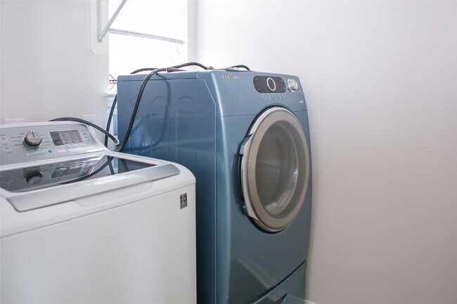 Building Photo - 14603 Bladenboro Dr