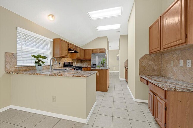 Building Photo - 7914 Rothesay Chase Rd