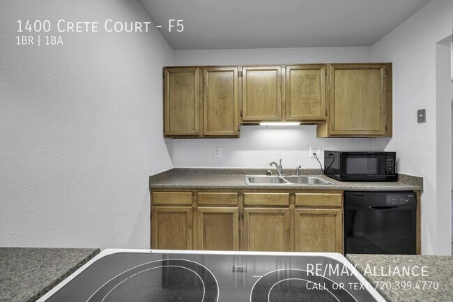 Building Photo - 1400 Crete Ct