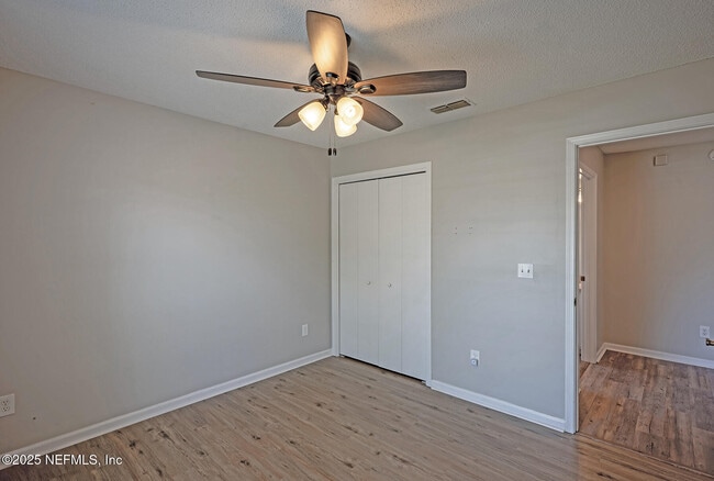Building Photo - 7728 Pikes Peak Dr