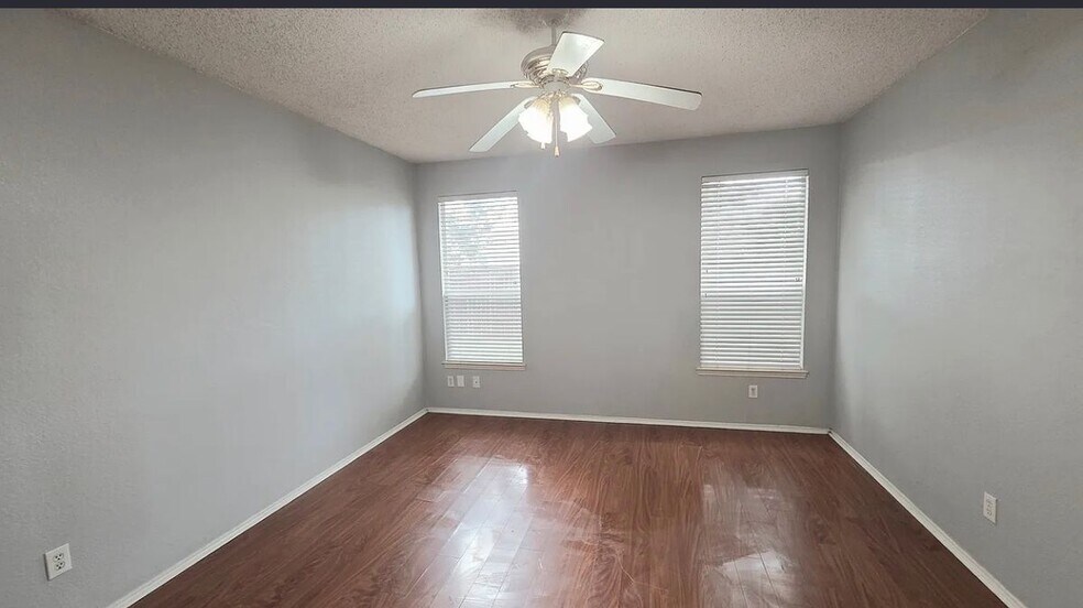 Building Photo - 12783 Honey Locust Cir