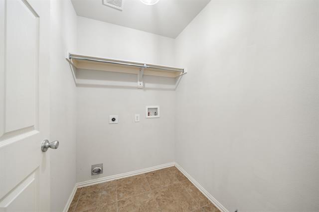 Building Photo - 588 Louder Way