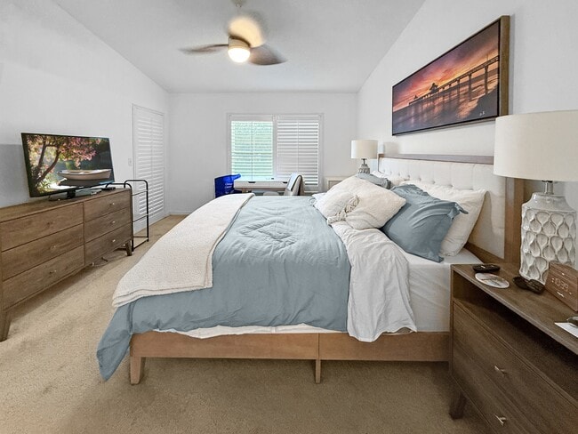 Building Photo - 14980 Vista View Way