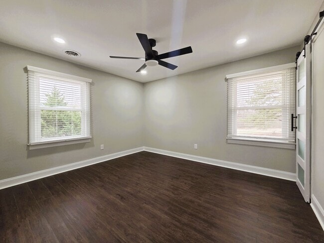 Building Photo - Remodeled ranch on large serene lot in Amelia County.