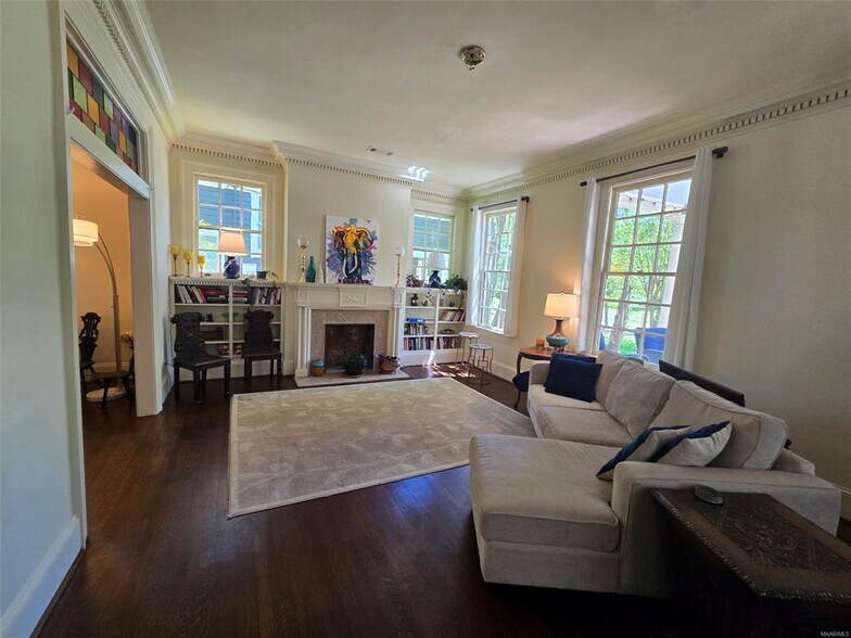 Building Photo - 379 Felder Ave