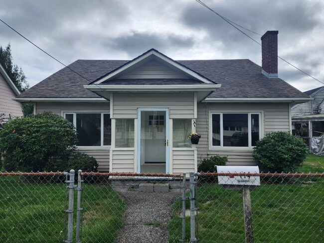Building Photo - 114 W Emerson Ave