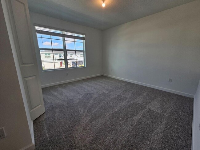 Building Photo - 19672 WHISPERING CREEK Rd