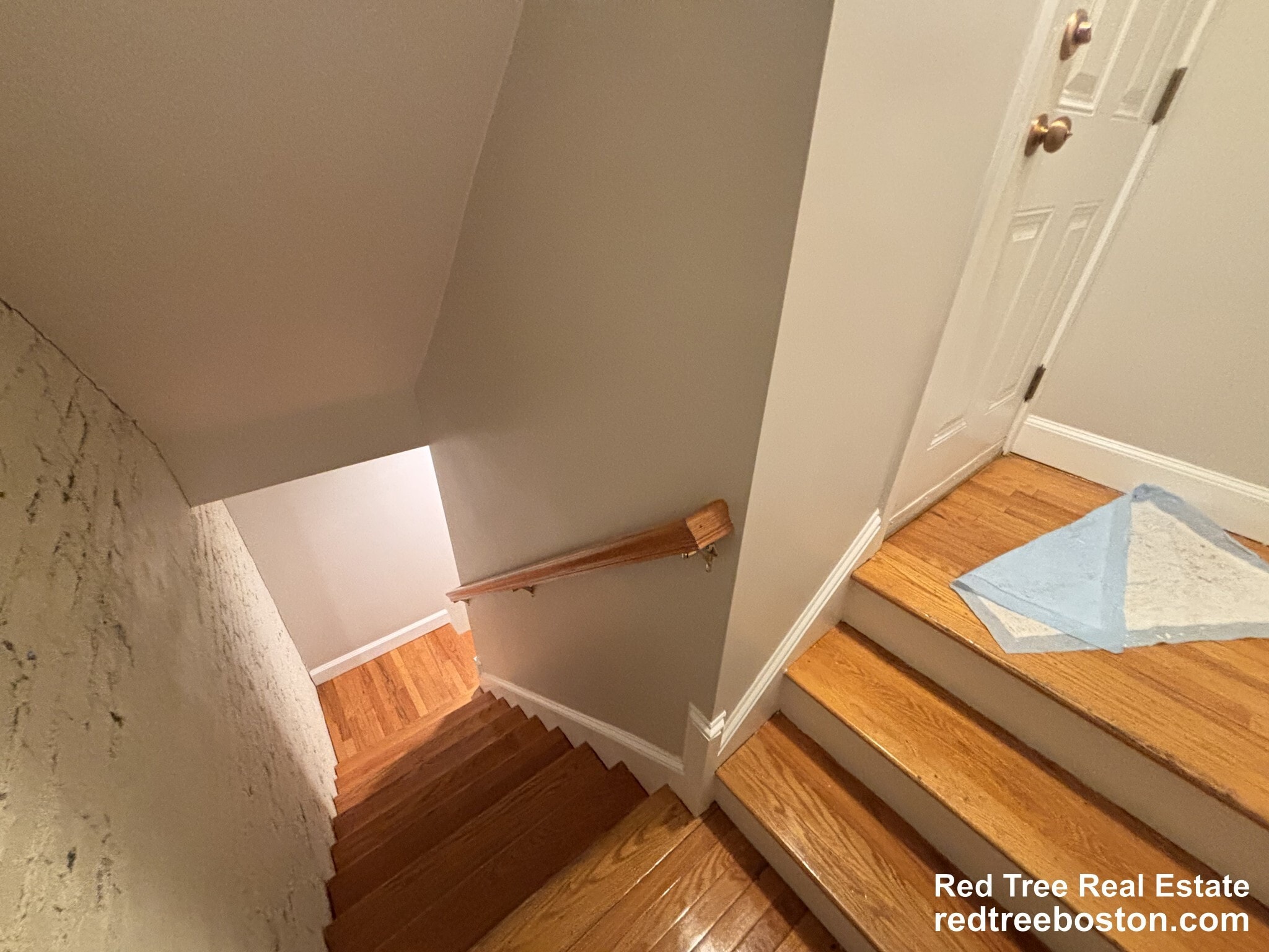 Building Photo - 10 Strathmore Rd