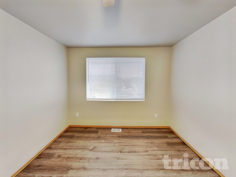 Building Photo - 6901 41st St E